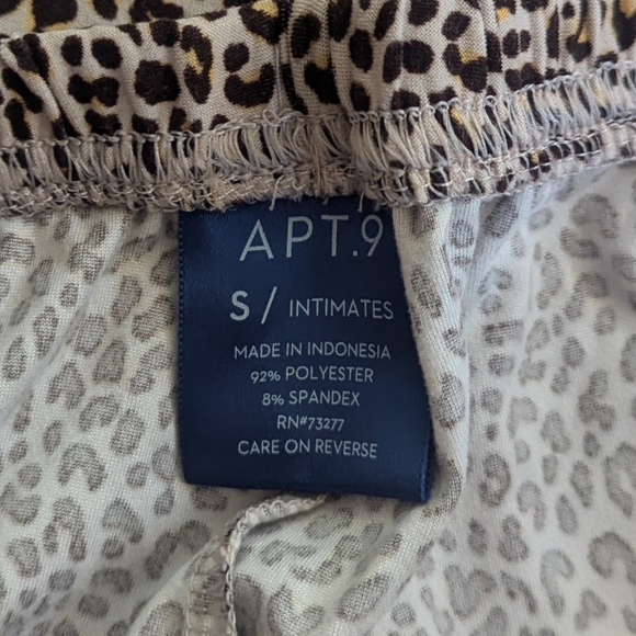 NWOT Apt 9 Leopard Print Matching Pajamas Set Short Sleeve and Shorts Size Small - Picture 3 of 4
